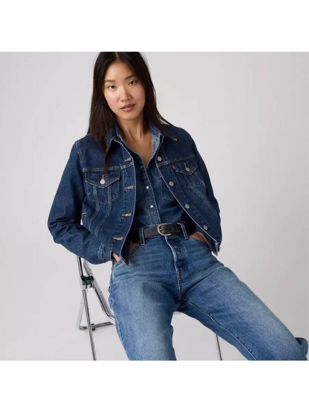 Levis Trucker Jacket 100% Cotton Womens Size Large Blue Chest Patch Pockets